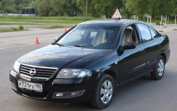 Nissan Almera